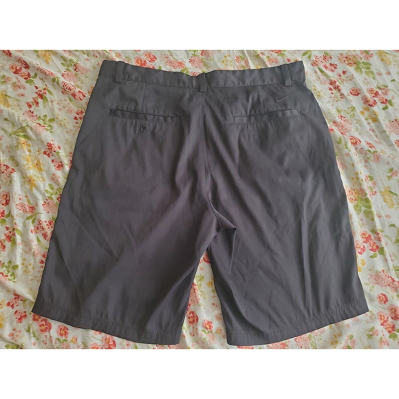 NIKE GOLF Shorts Flat Front Dri Fit Tour Performance 34" Black Pockets - Picture 2 of 3